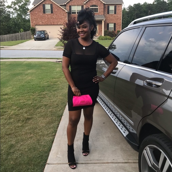 Meet your Posher, Stacie - Picture 1 of 1